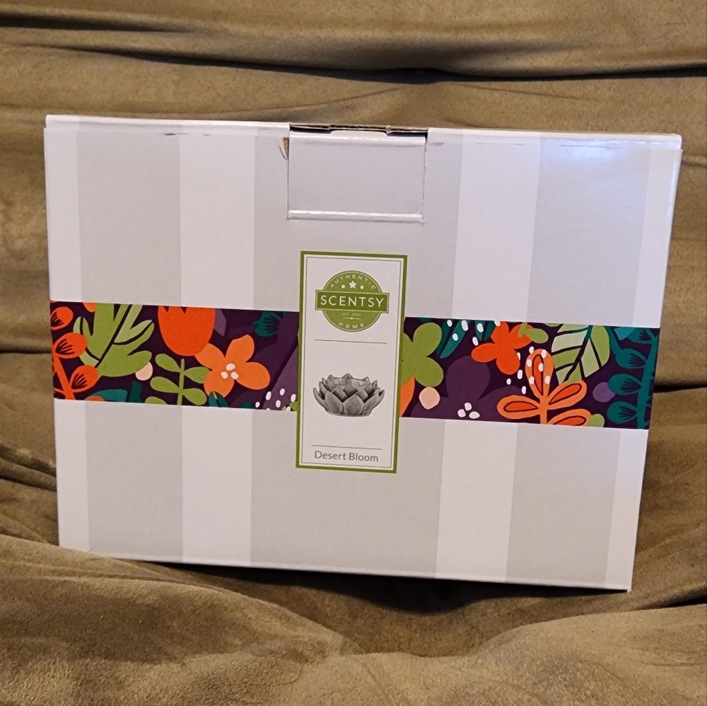Desert Bloom element warmer